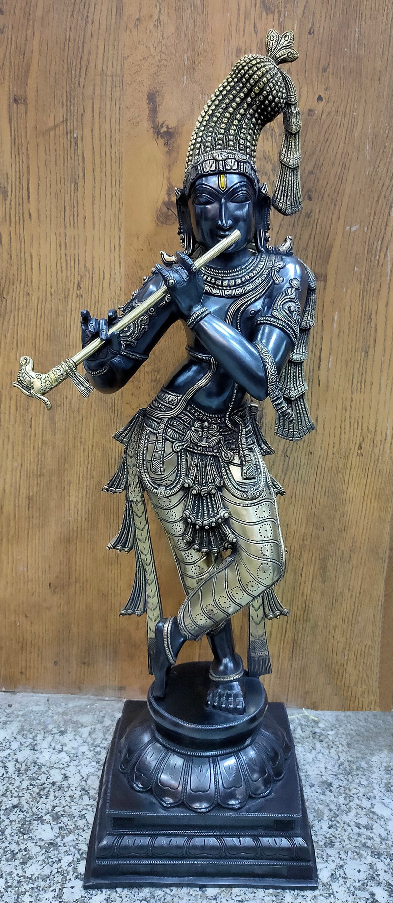 ARTVARKO Brass Metal Lord Krishna Idol Murti Statue Multicolor with Flute  Religious Gift Item Home D�cor Living Pooja Room Tmeple Mandir Height 7 Inch